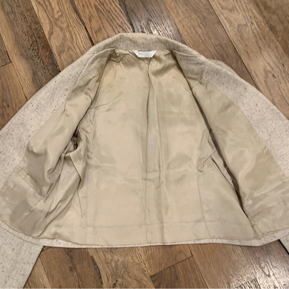 Vintage Woman’s Beige Linen Skirt Suit Set Size 3/4 - Picture 6 of 10